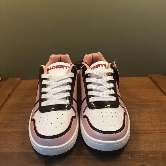 Hello Kitty Sanrio Women's Pink Casual Court Sneakers Size 8 NWT - Picture 3 of 8